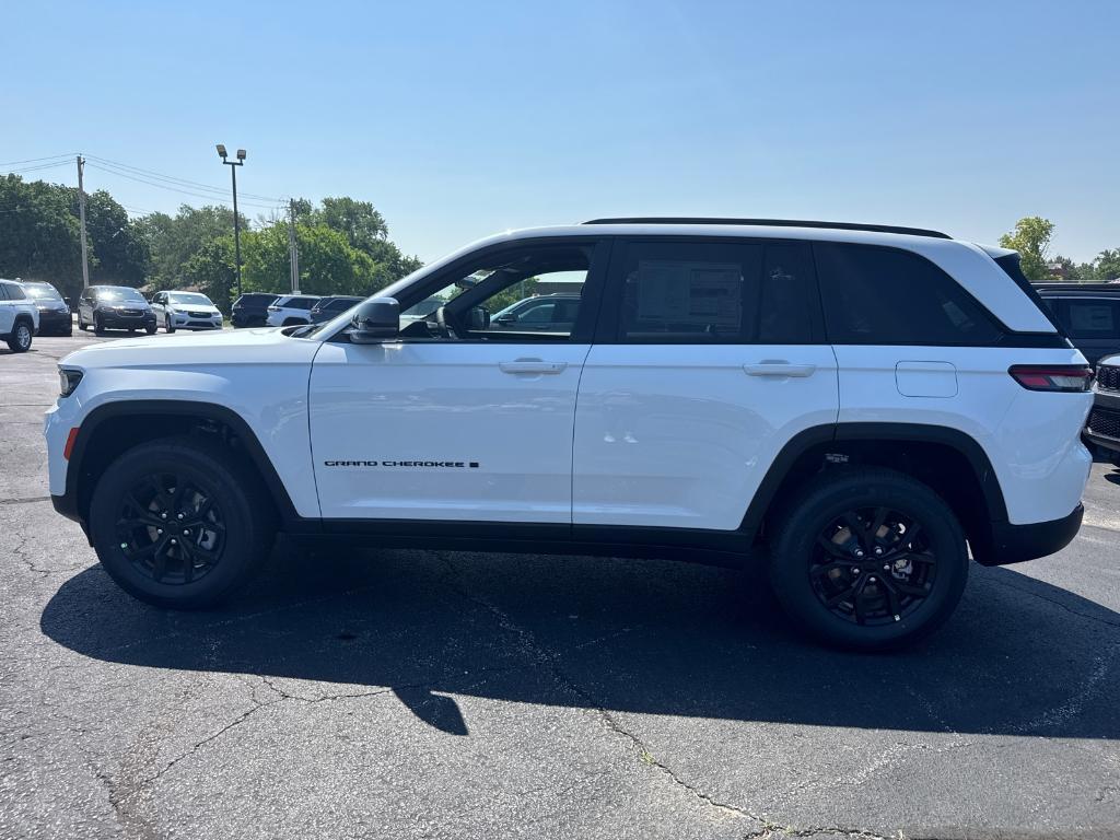 new 2025 Jeep Grand Cherokee car, priced at $36,988