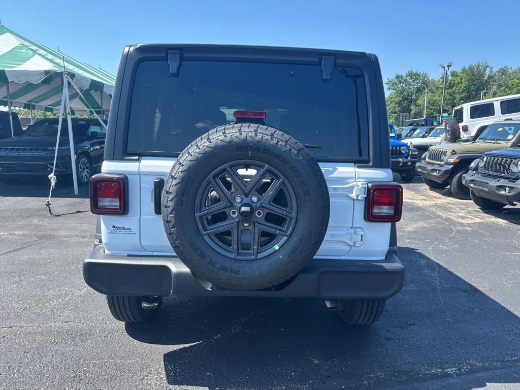 new 2025 Jeep Wrangler car, priced at $40,988