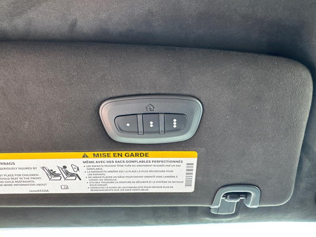 new 2025 Chrysler Pacifica Hybrid car, priced at $49,988