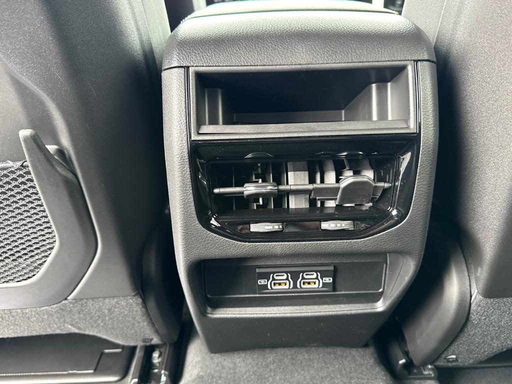new 2025 Jeep Grand Cherokee car, priced at $31,988
