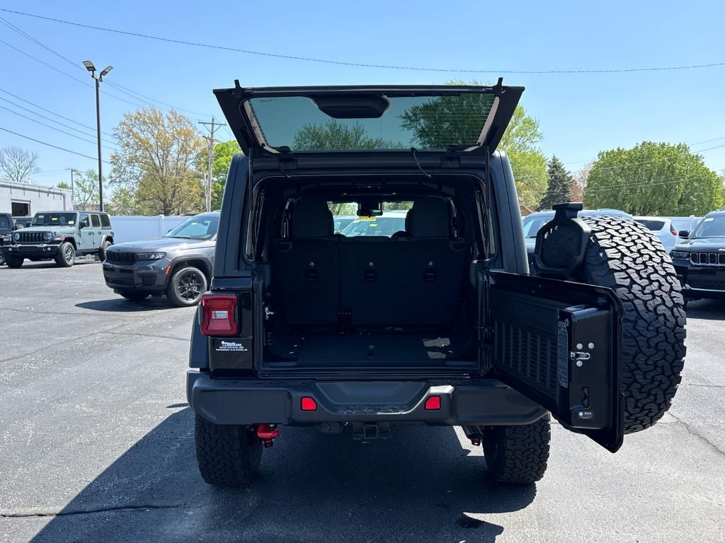 new 2025 Jeep Wrangler car, priced at $50,988