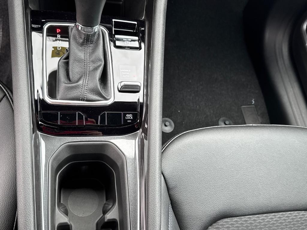 new 2025 Jeep Compass car, priced at $23,988