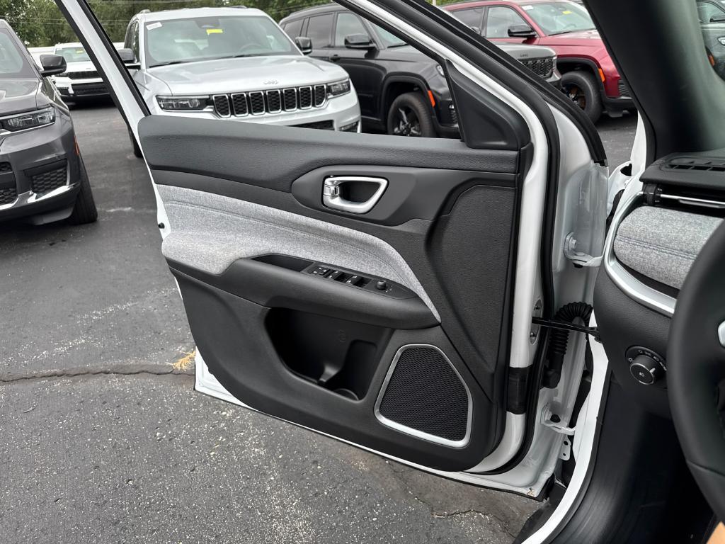 new 2025 Jeep Compass car, priced at $23,988