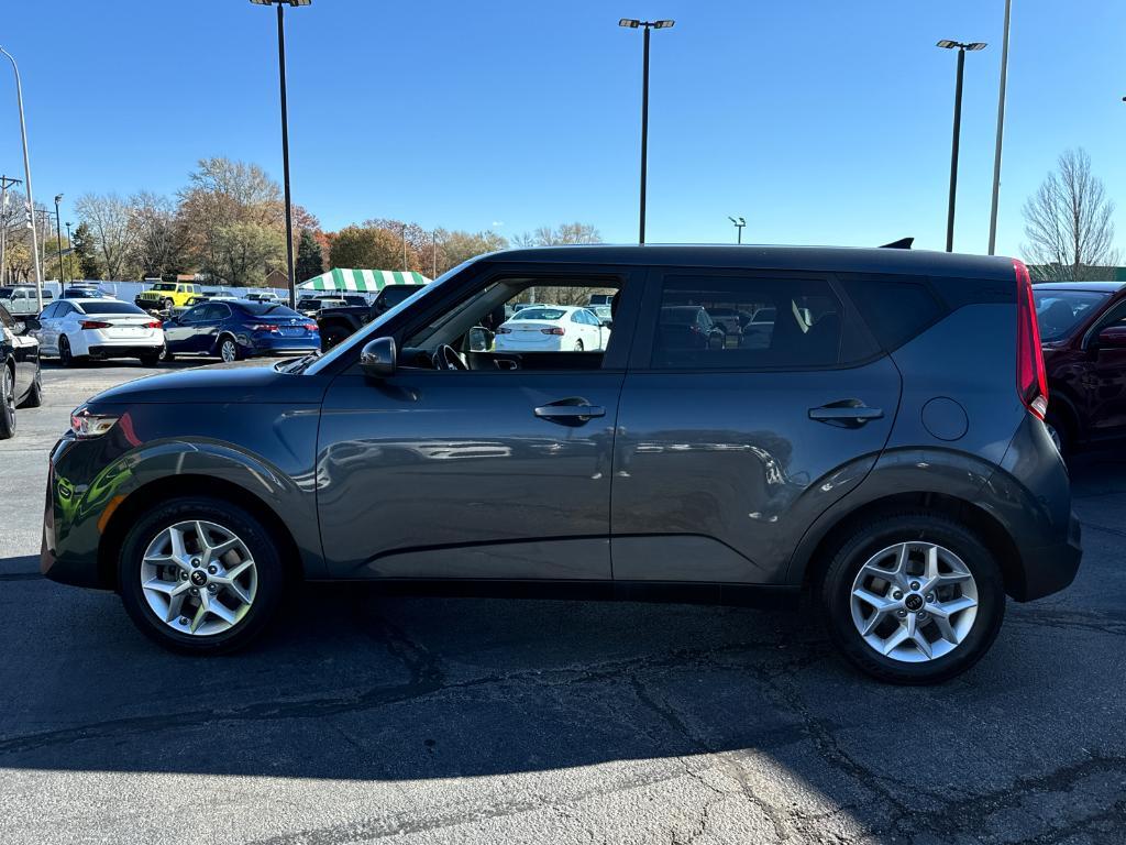 used 2021 Kia Soul car, priced at $13,988