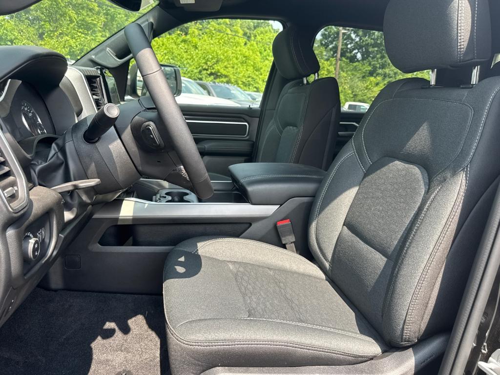 new 2025 Ram 1500 car, priced at $46,985