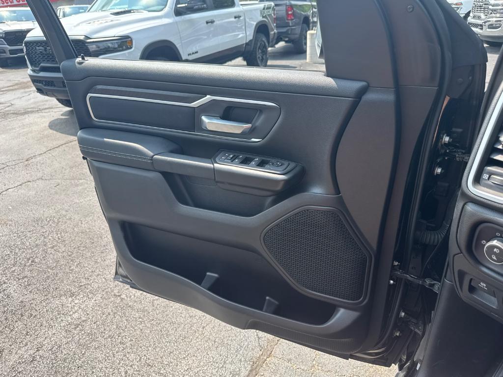 new 2025 Ram 1500 car, priced at $46,985