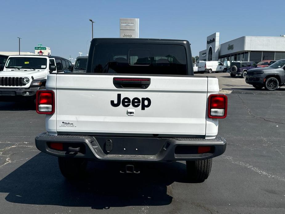 new 2024 Jeep Gladiator car, priced at $38,988