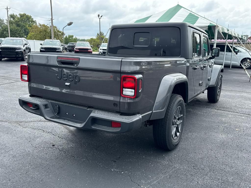 new 2025 Jeep Gladiator car, priced at $40,988