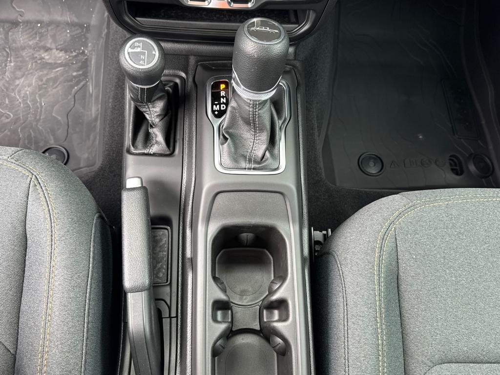 new 2025 Jeep Gladiator car, priced at $40,988