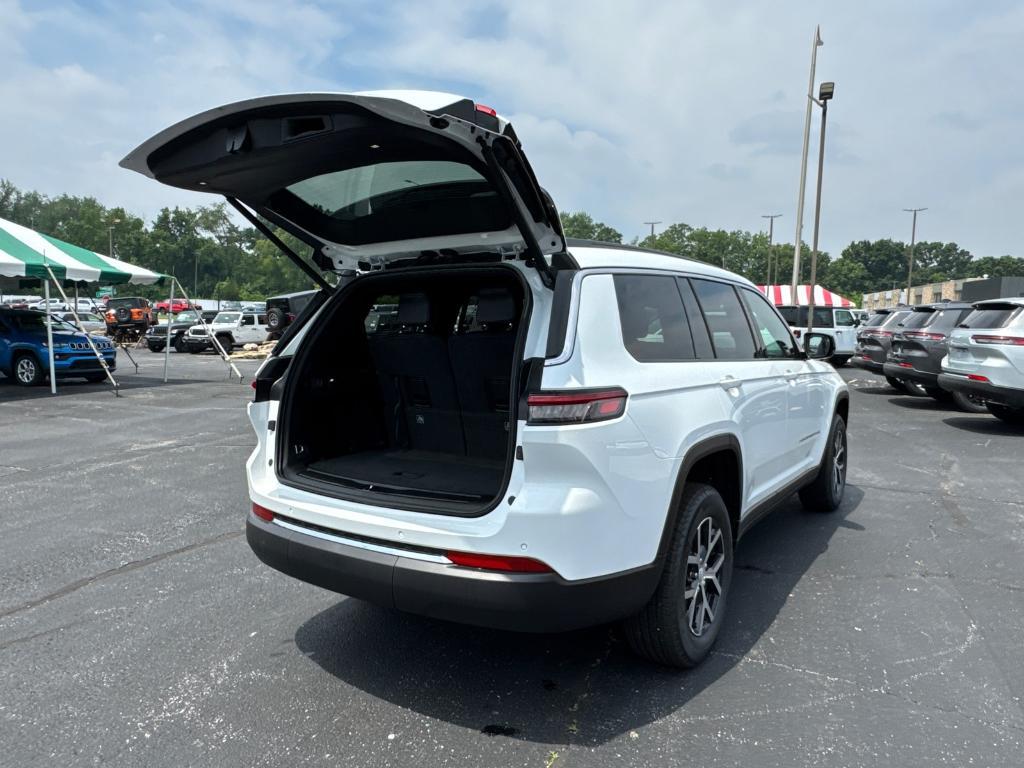 new 2025 Jeep Grand Cherokee L car, priced at $38,988