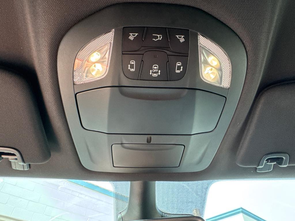 new 2025 Chrysler Pacifica car, priced at $36,988