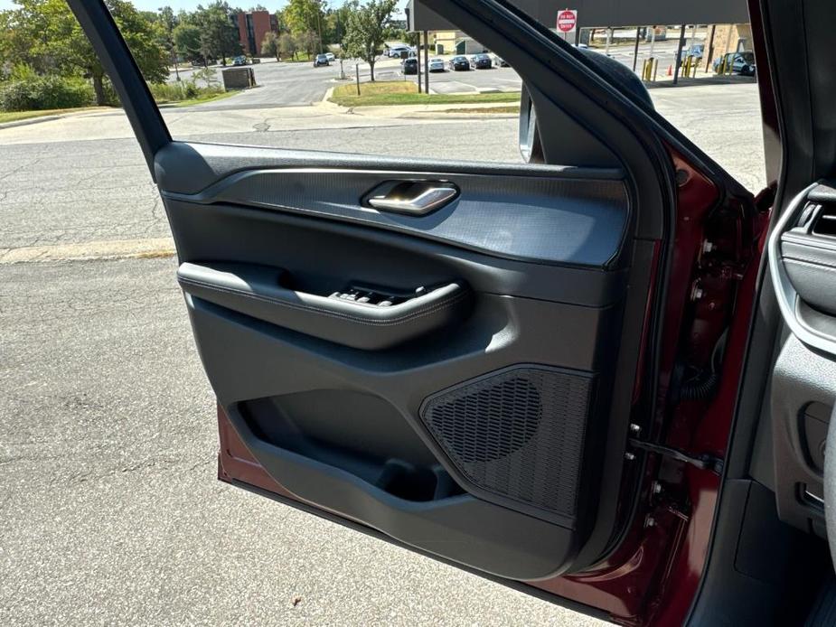 new 2024 Jeep Grand Cherokee car, priced at $33,988