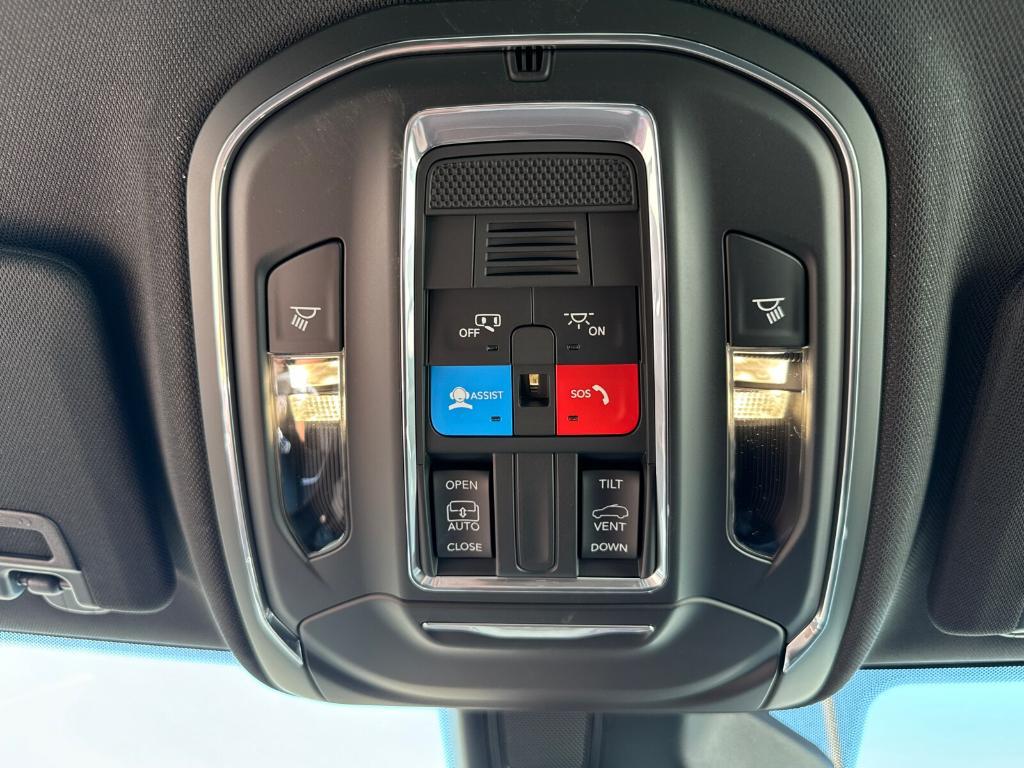 new 2024 Jeep Grand Cherokee car, priced at $31,988