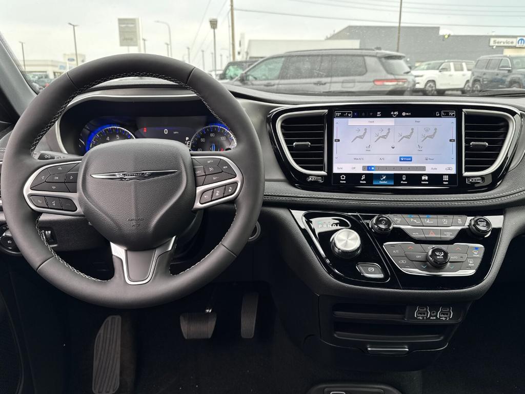 new 2025 Chrysler Pacifica car, priced at $39,988
