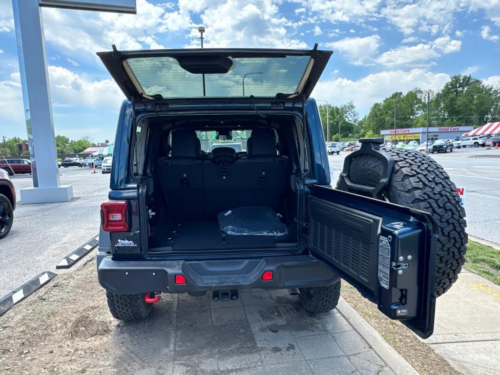 new 2025 Jeep Wrangler car, priced at $49,988
