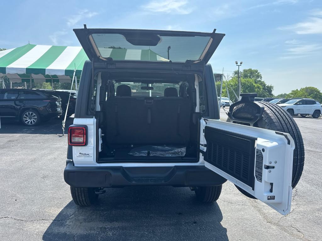 new 2025 Jeep Wrangler car, priced at $29,988