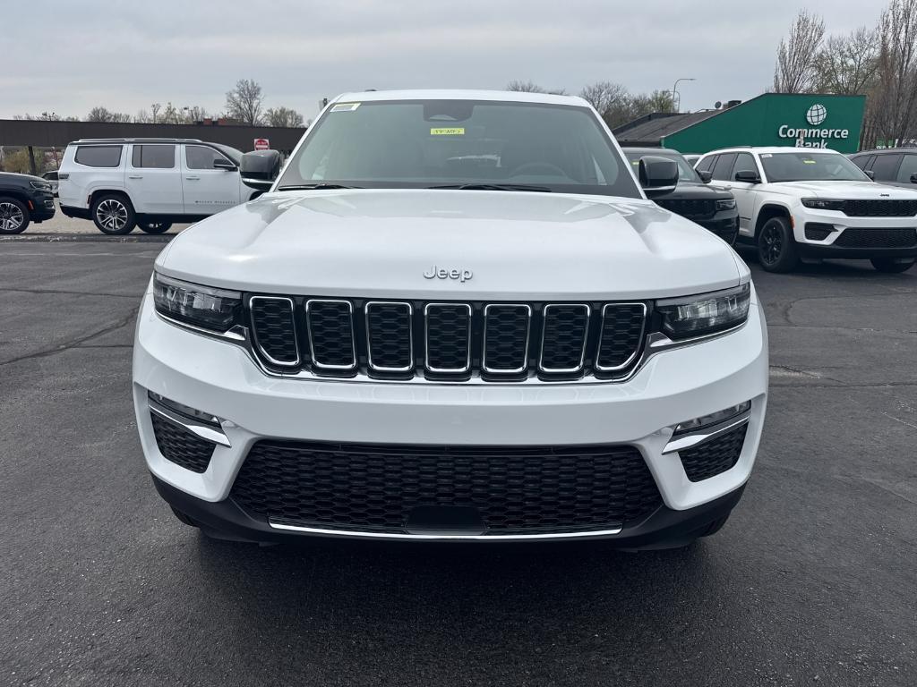 new 2025 Jeep Grand Cherokee car, priced at $36,988