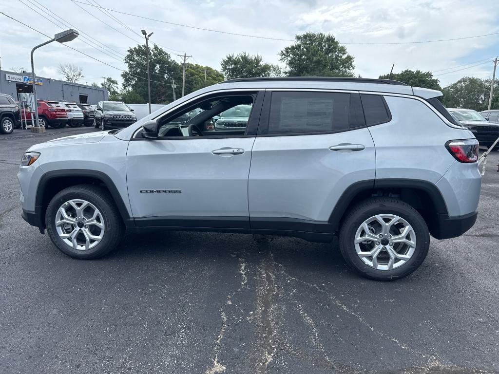new 2025 Jeep Compass car, priced at $24,988