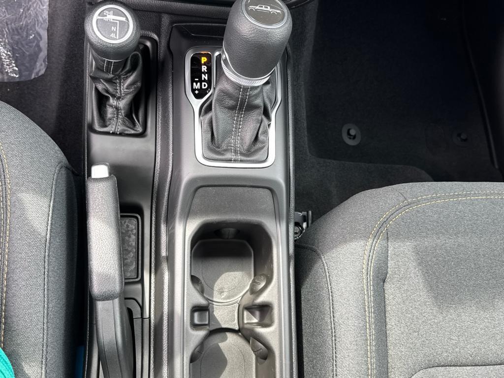 new 2025 Jeep Gladiator car, priced at $37,988
