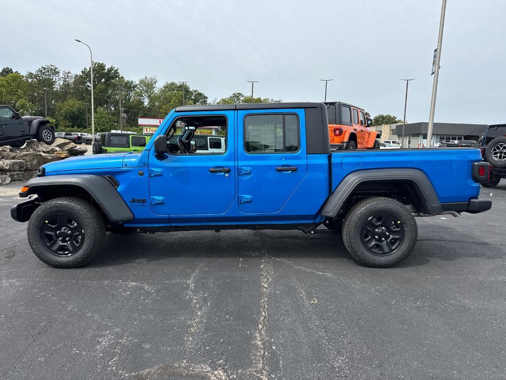 new 2025 Jeep Gladiator car, priced at $37,988