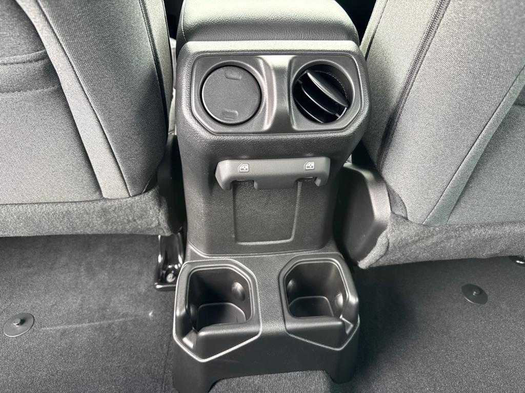 new 2025 Jeep Gladiator car, priced at $37,988