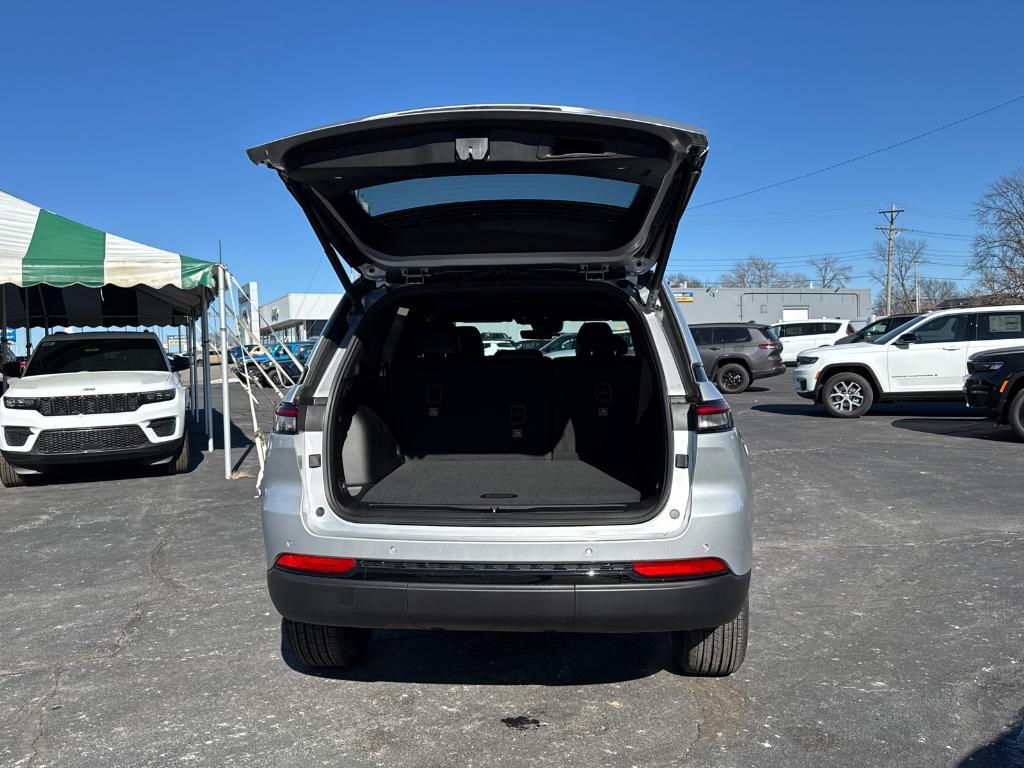 new 2025 Jeep Grand Cherokee car, priced at $46,530