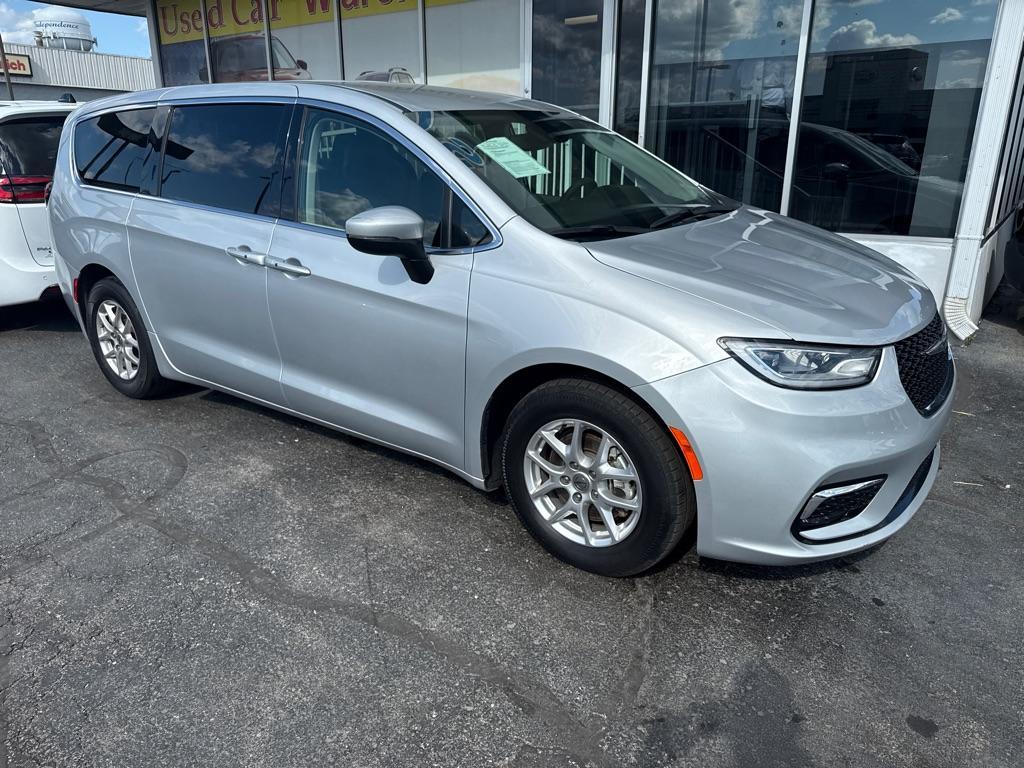 used 2023 Chrysler Pacifica car, priced at $25,990
