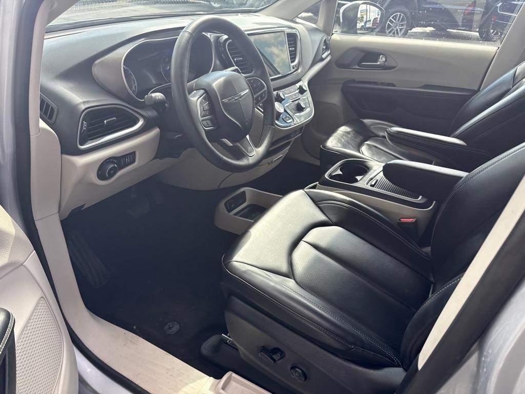 used 2023 Chrysler Pacifica car, priced at $25,990