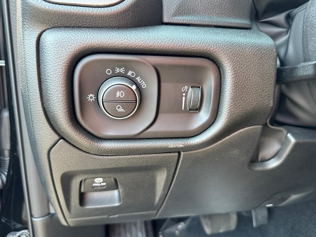 new 2025 Ram 1500 car, priced at $52,605