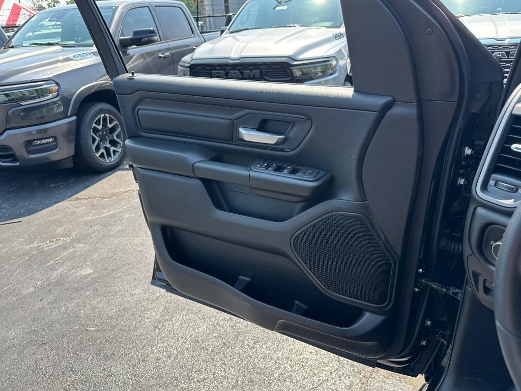 new 2025 Ram 1500 car, priced at $52,605