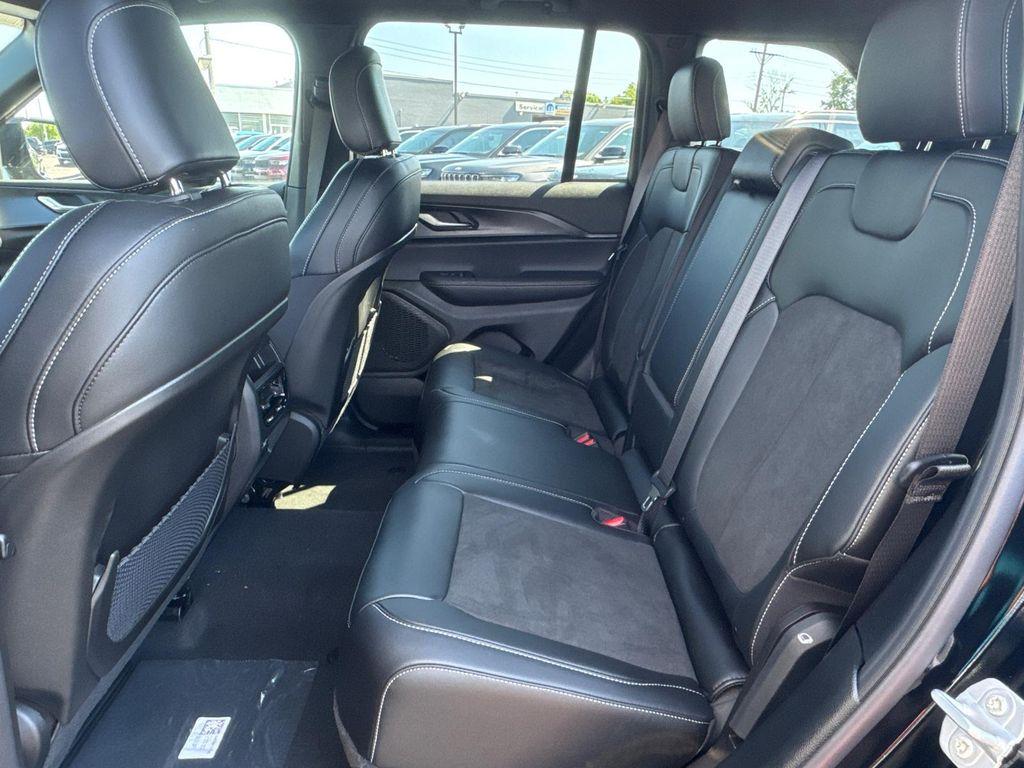 new 2025 Jeep Grand Cherokee car, priced at $34,988