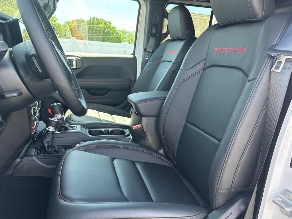 new 2025 Jeep Wrangler car, priced at $58,988
