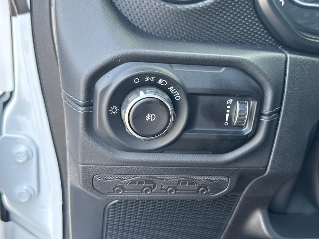 new 2025 Jeep Wrangler car, priced at $58,988