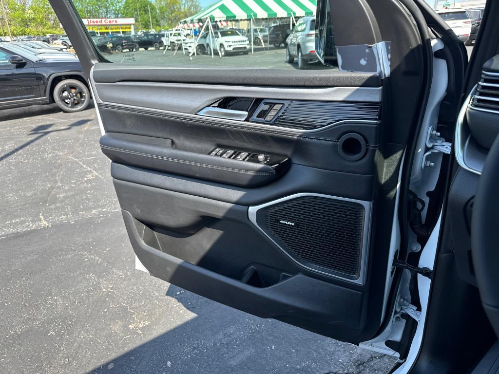 new 2025 Jeep Wagoneer car, priced at $69,988
