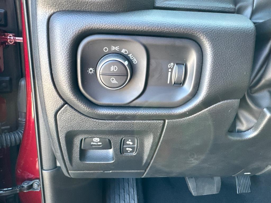 new 2025 Ram 1500 car, priced at $44,965