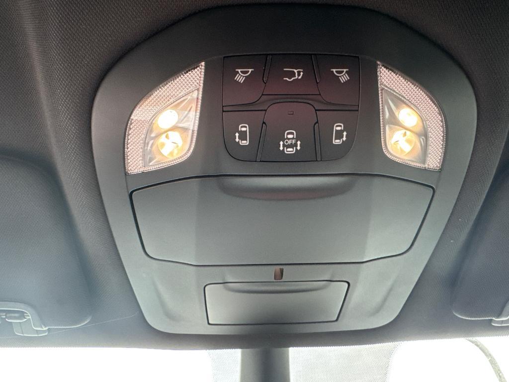 new 2026 Chrysler Pacifica car, priced at $43,668