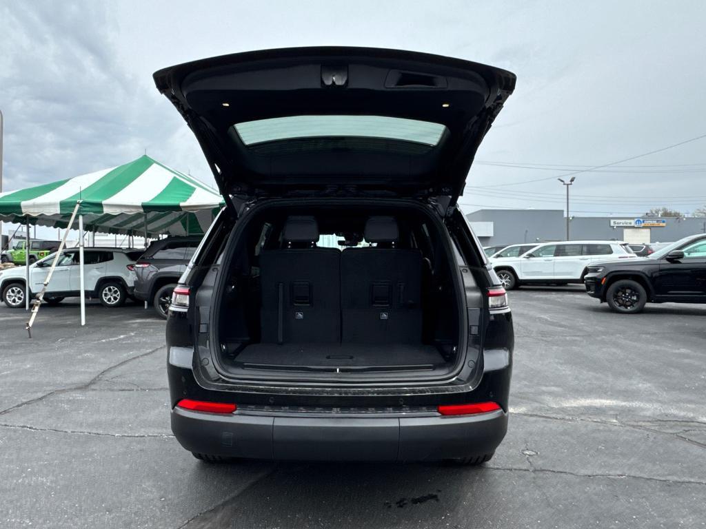 new 2025 Jeep Grand Cherokee L car, priced at $39,988