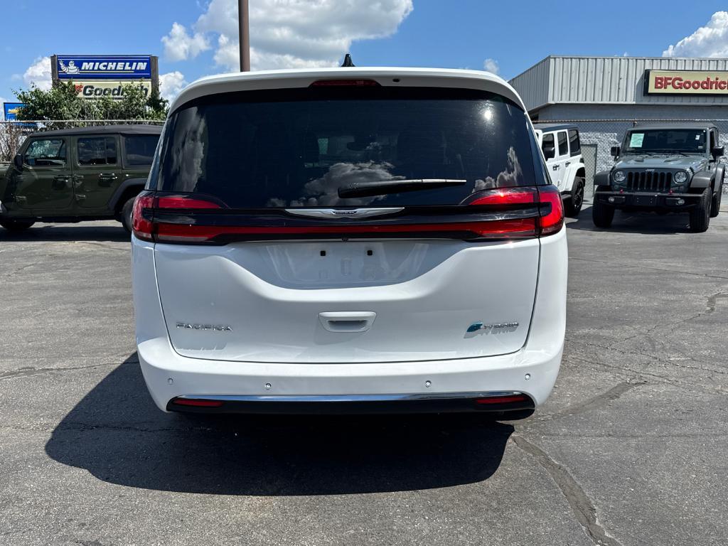 used 2024 Chrysler Pacifica Hybrid car, priced at $29,988