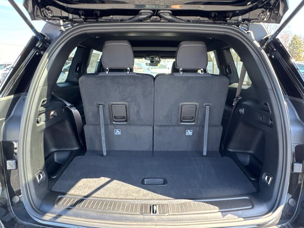 new 2025 Jeep Grand Cherokee L car, priced at $33,988
