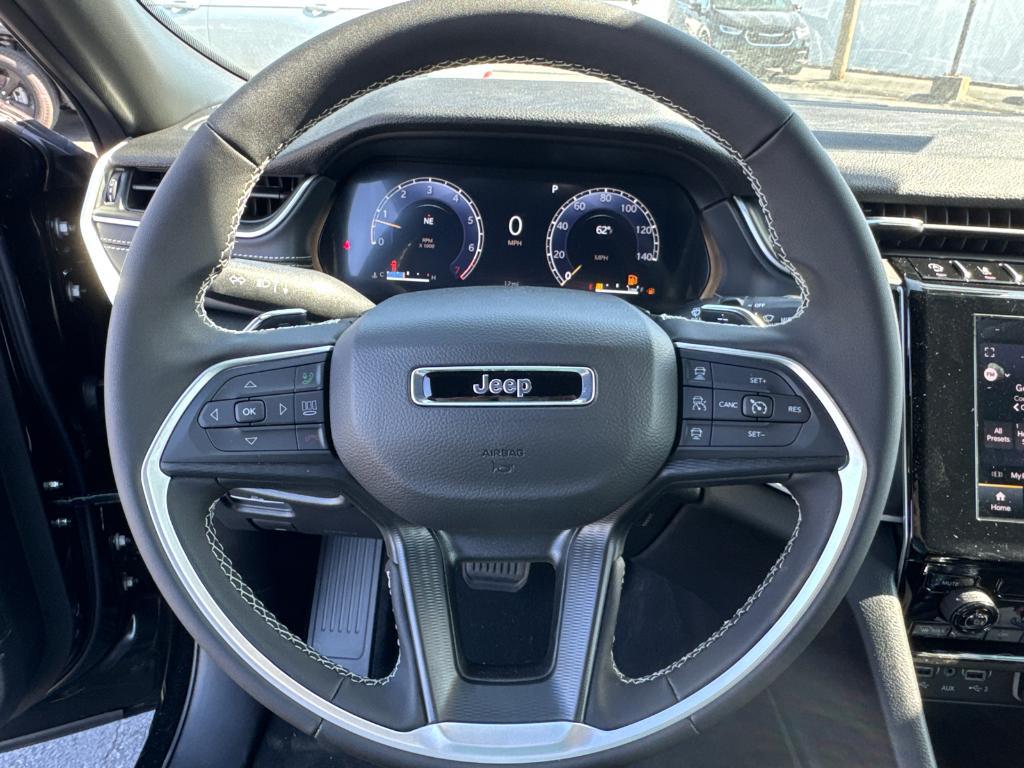 new 2025 Jeep Grand Cherokee L car, priced at $43,925