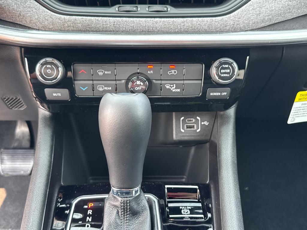 new 2025 Jeep Compass car, priced at $23,988