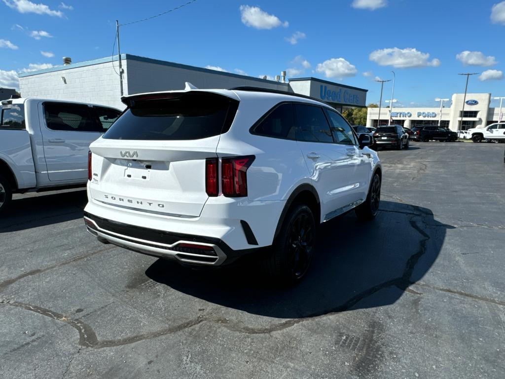 used 2022 Kia Sorento car, priced at $31,988