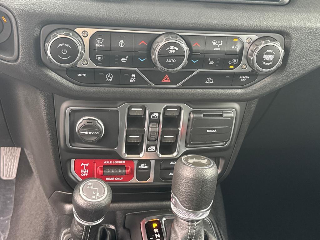 new 2025 Jeep Wrangler car, priced at $42,988