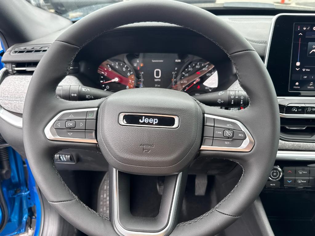 new 2025 Jeep Compass car, priced at $22,988