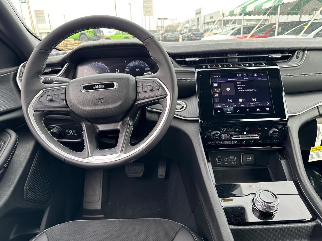 new 2025 Jeep Grand Cherokee car, priced at $46,530