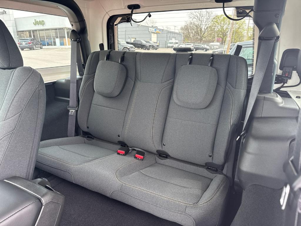 new 2025 Jeep Wrangler car, priced at $31,988