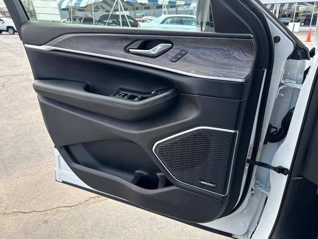 used 2022 Jeep Grand Cherokee 4xe car, priced at $29,588