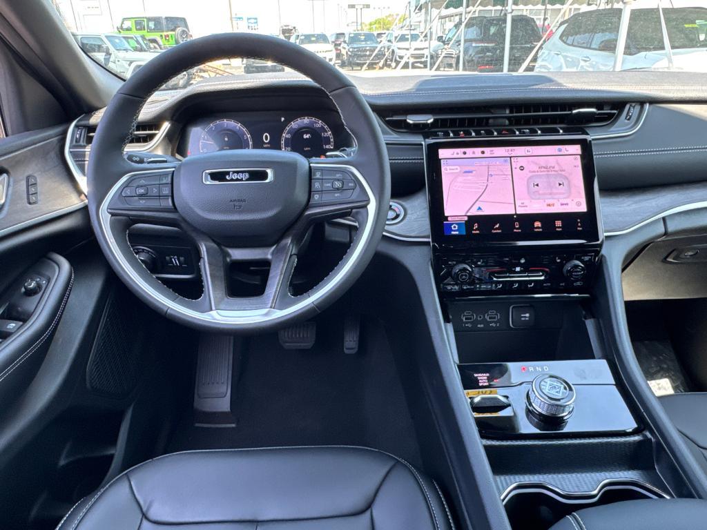 new 2025 Jeep Grand Cherokee L car, priced at $39,988