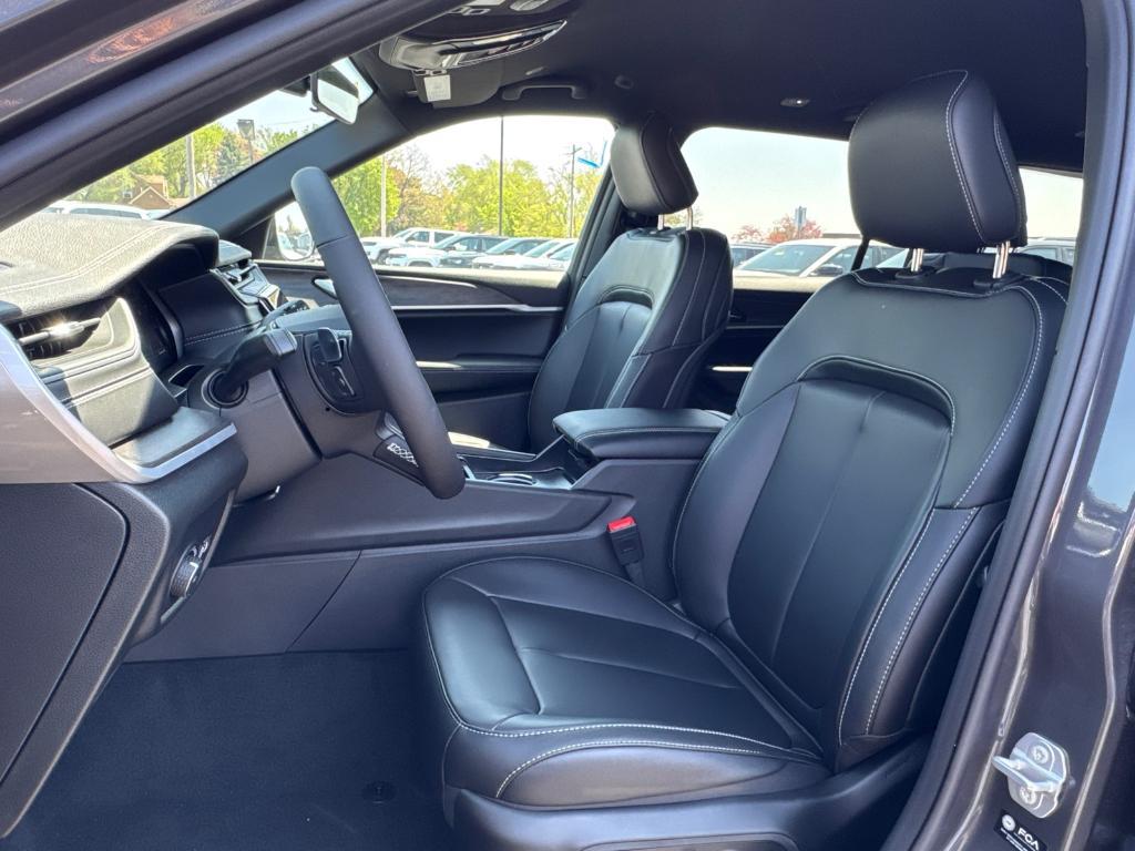 new 2025 Jeep Grand Cherokee L car, priced at $38,988