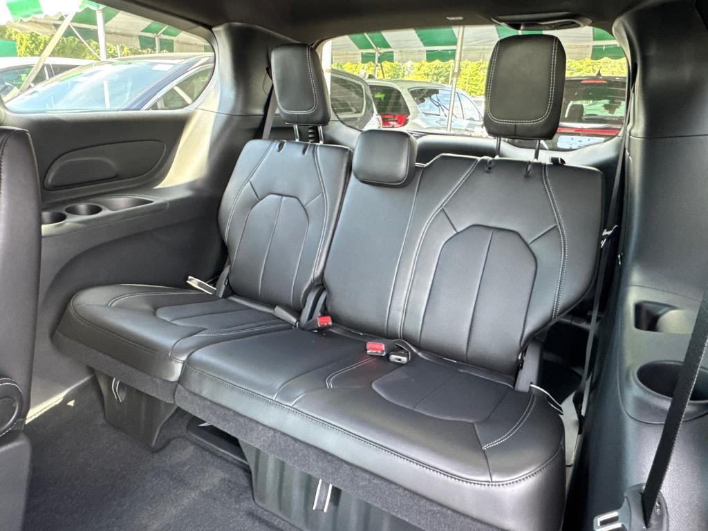 new 2026 Chrysler Pacifica car, priced at $38,988